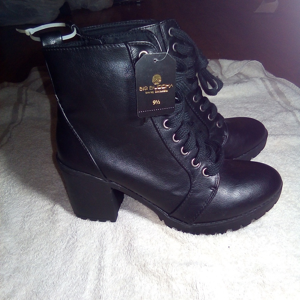 Women's black boots